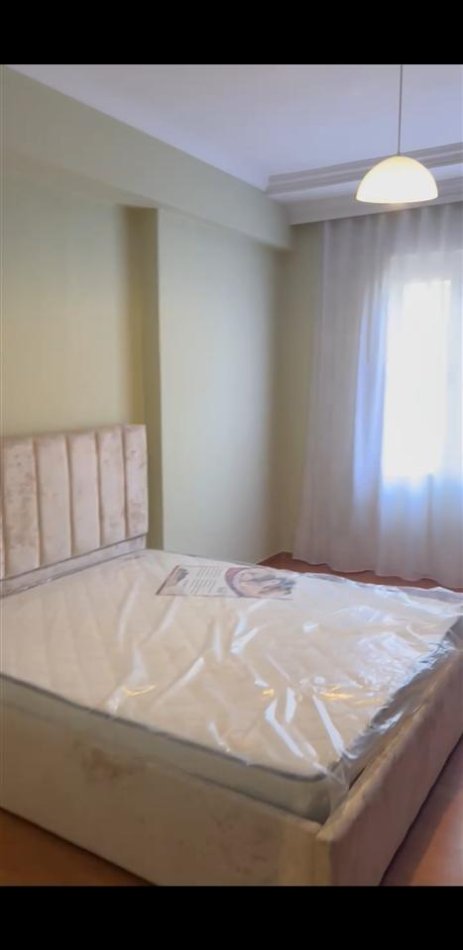 Tirane, jepet me qera apartament 1+1 Kati 5, 74 m² 600 € (Kompleksi Kika)