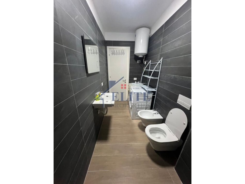 Tirane, jepet me qera apartament 1+1+Ballkon Kati 3, 51 m² 500 € 