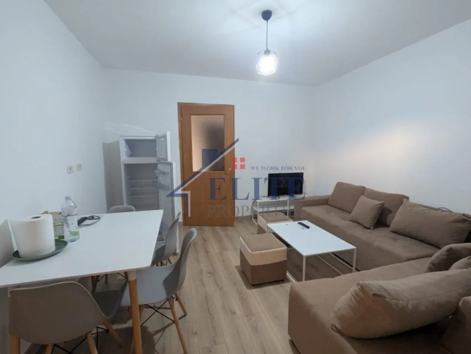 Tirane, jepet me qera apartament 2+1+Ballkon Kati 7, 90 m² 500 € 