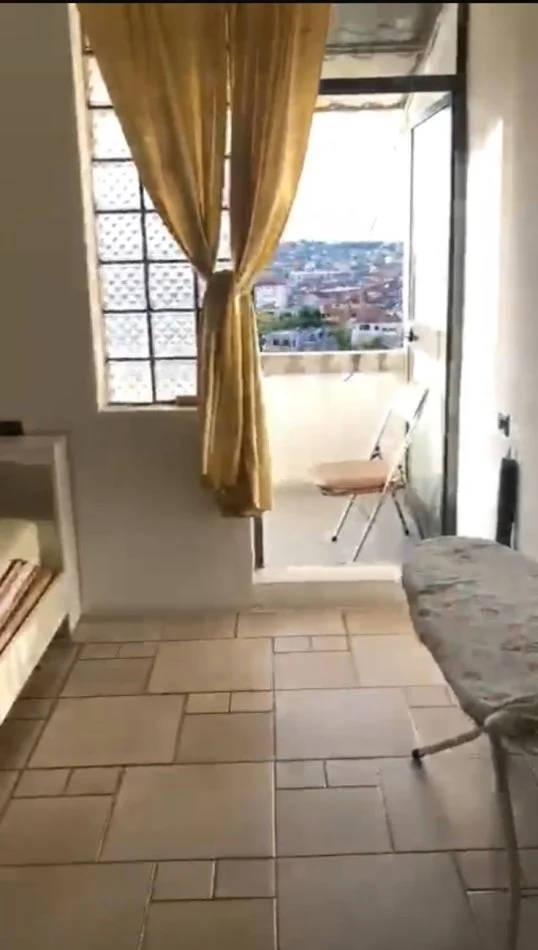 Tirane, jepet me qera apartament 1+1 Kati 6, 70 m² 500 € (Rruga e Dibres, prane UMT)