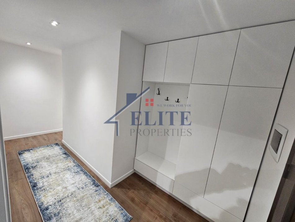 Tirane, jepet me qera apartament 2+1+Ballkon Kati 5, 100 m² 1.000 € 