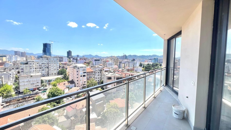 Shqiperi, shitet apartament 3+1+Ballkon Kati 8, 140 m² 320.000 € (mine peza)