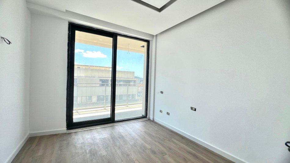 Shqiperi, shitet apartament 3+1+Ballkon Kati 8, 140 m² 320.000 € (mine peza)