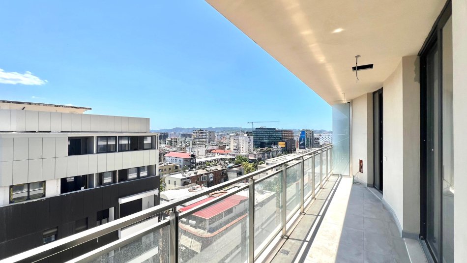Shqiperi, shitet apartament 3+1+Ballkon Kati 8, 140 m² 320.000 € (mine peza)