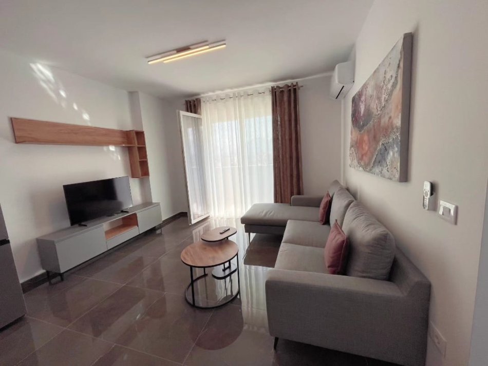 Tirane, jepet me qera apartament 2+1 Kati 5, 90 m² 600 € (Kompleksi Golden Park 3)