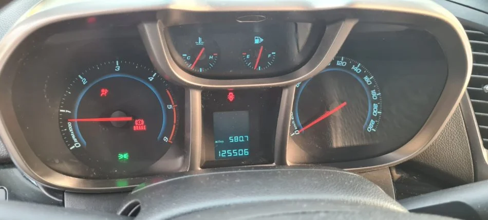 Tirane, shes makine Chevrolet Nafte, e zeze manuale Kondicioner 125 000 milje (200 000 km).  6800 €