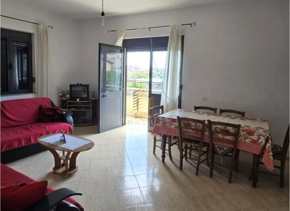 Shqiperi, shitet Vile 3+1+Ballkon Kati 3, 450 m² 225.000 € (Kavaje, Lagjja Merhorve)