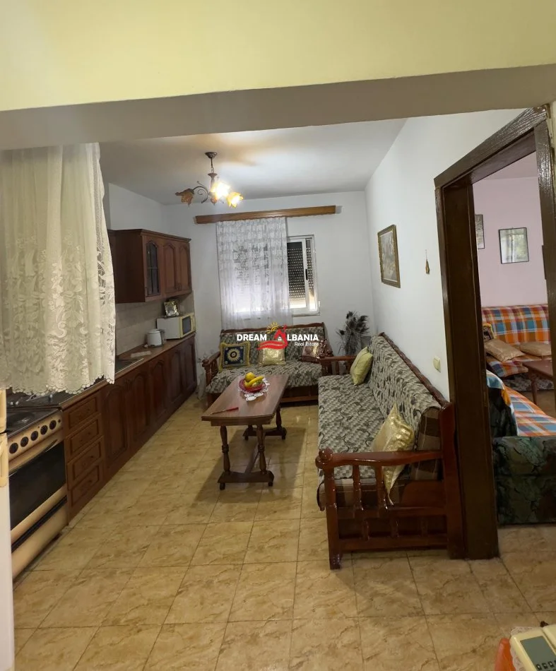 Tirane, jepet me qera apartament 2+1+Ballkon Kati 3, 75 m² 500 € (ne Don Bosko, prane “Viva Market”)