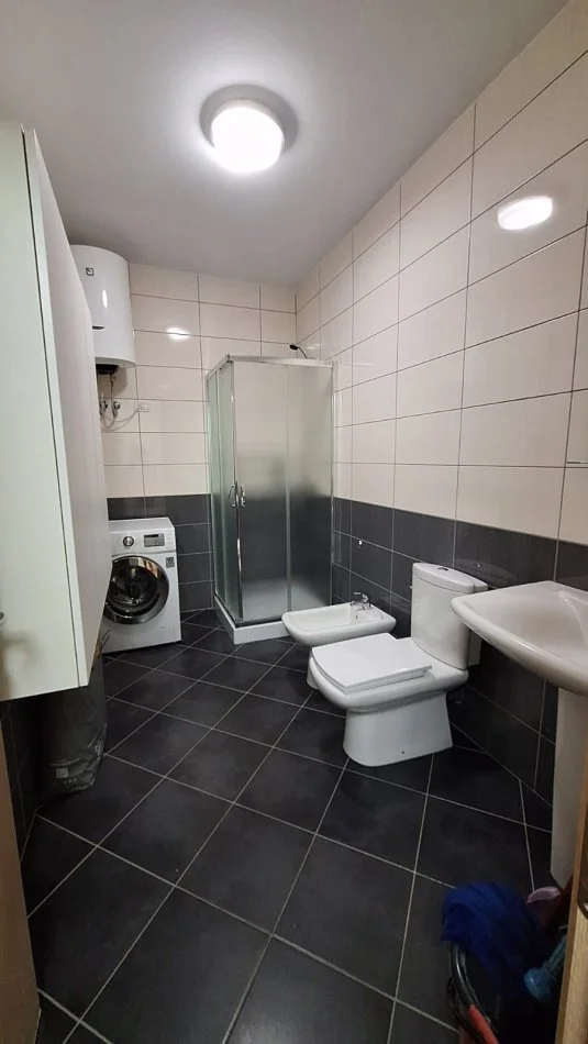 Me Qera:  2+1+2wc 📍Stacioni i Trenit - Gener 2 || Kt.3 ||Pllt.2015 - 700€ - S.110m²