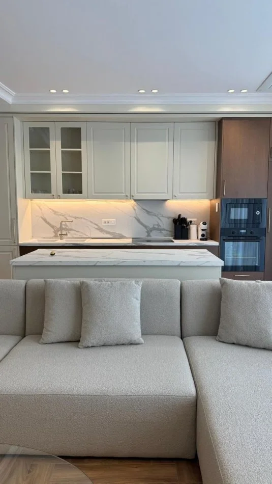 Tirane, jepet me qera apartament 2+1+Ballkon , 123 m² 1.850 € (Lake View Residence)