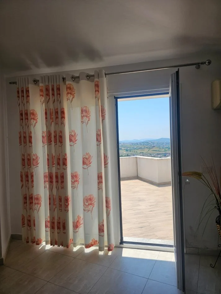 Tirane, jap me qera apartament+verande + 2 garazhde| Penthouse Kati 7,