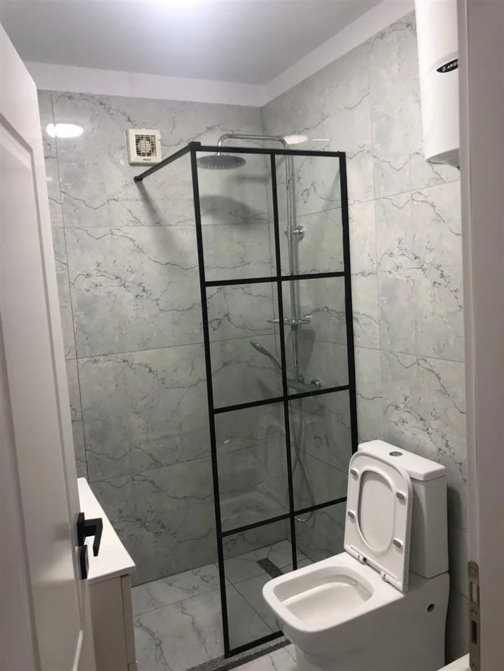 Tirane, shitet apartament 1+1 Kati 4, 66 m² 133.000 € (Rruga e kavajes pran Globe)