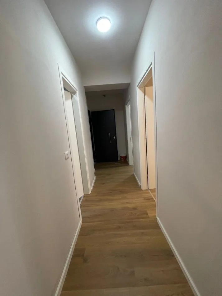 Tirane, jepet me qera apartament 2+1+Ballkon Kati 6, 100 m² 699 € (Don Bosko)