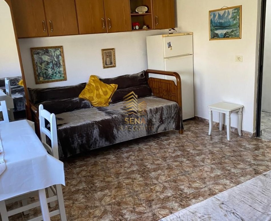 Tirane, jepet me qera garsonier 1+1 Kati 5, 44 m² 350 € (Rruga Bardhyl)
