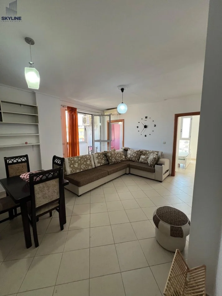 Tirane, jepet me qera apartament 2+1 Kati 8, 90 m² 350 € 