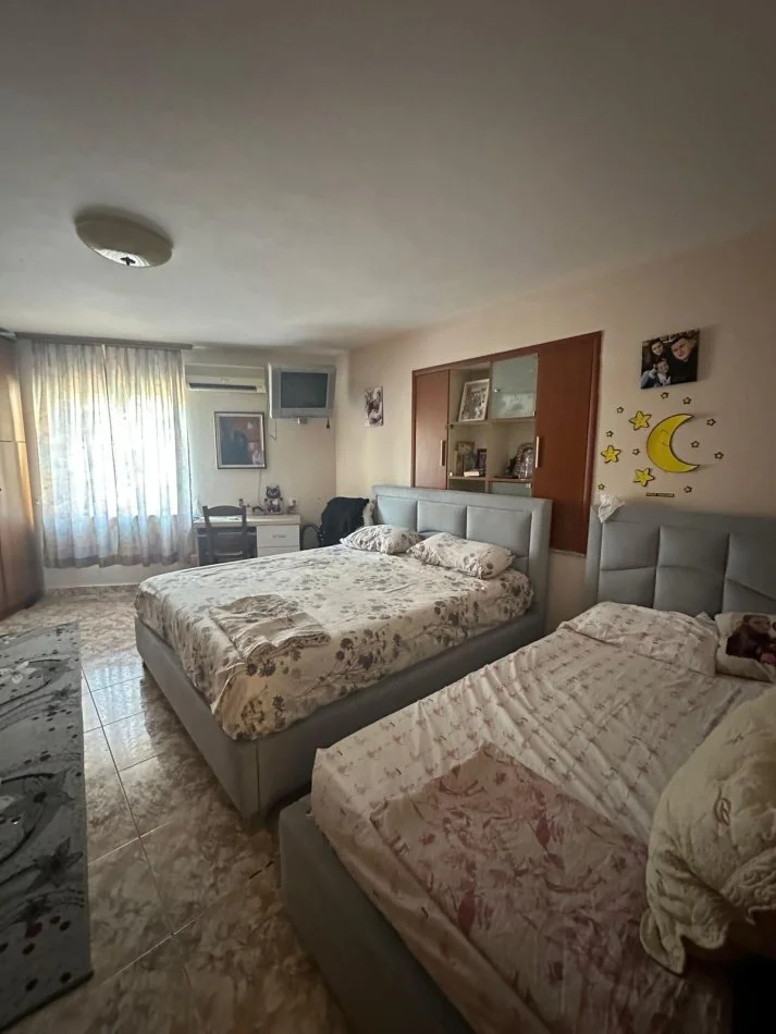 Tirane, shitet apartament 2+1 Kati 2, 78 m² (Kinostudio)