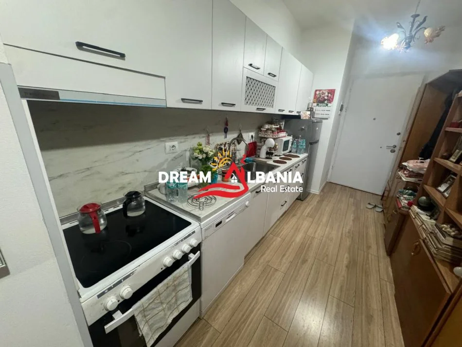Shqiperi, shitet apartament 2+1+Ballkon Kati 2, 84 m² 123500 € (Ali Demi)