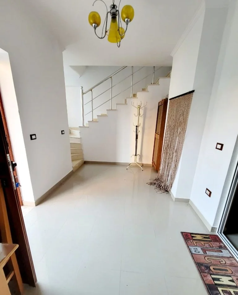 Kavaje, shitet Vile 3+1+Aneks+Ballkon Kati 2, 193 m² 1 € (Kavaje,Shetitorja" Taulantia")