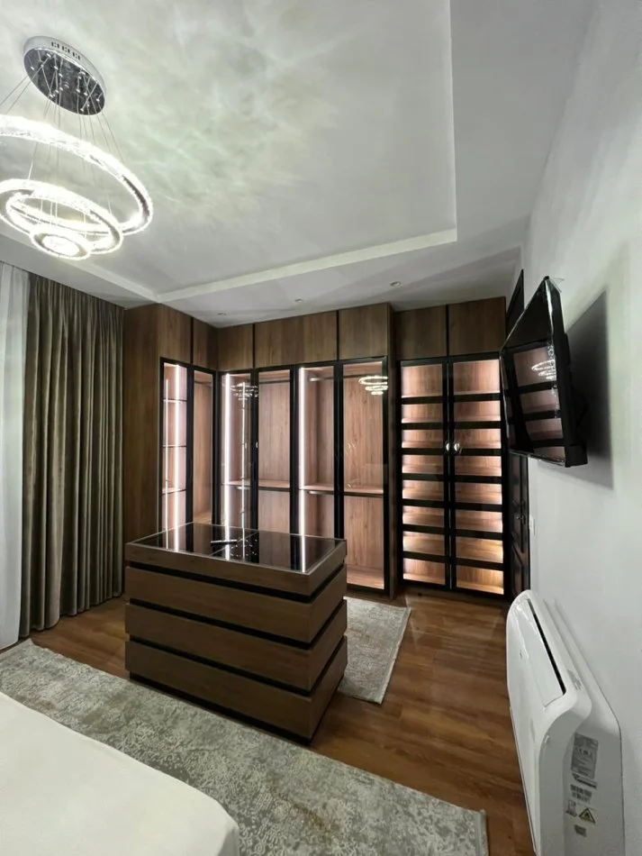 Tirane, jap me qera apartament 2+1+Ballkon Kati 3, 100 m² 1.200 € (rruga rrezervat e shtetit TEG SECRET GARDEN)