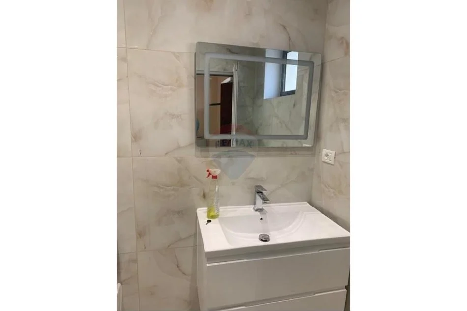 Tirane, jepet me qera apartament 2+1 Kati 0, 62 m² 450 € (sabaudin gabrani)