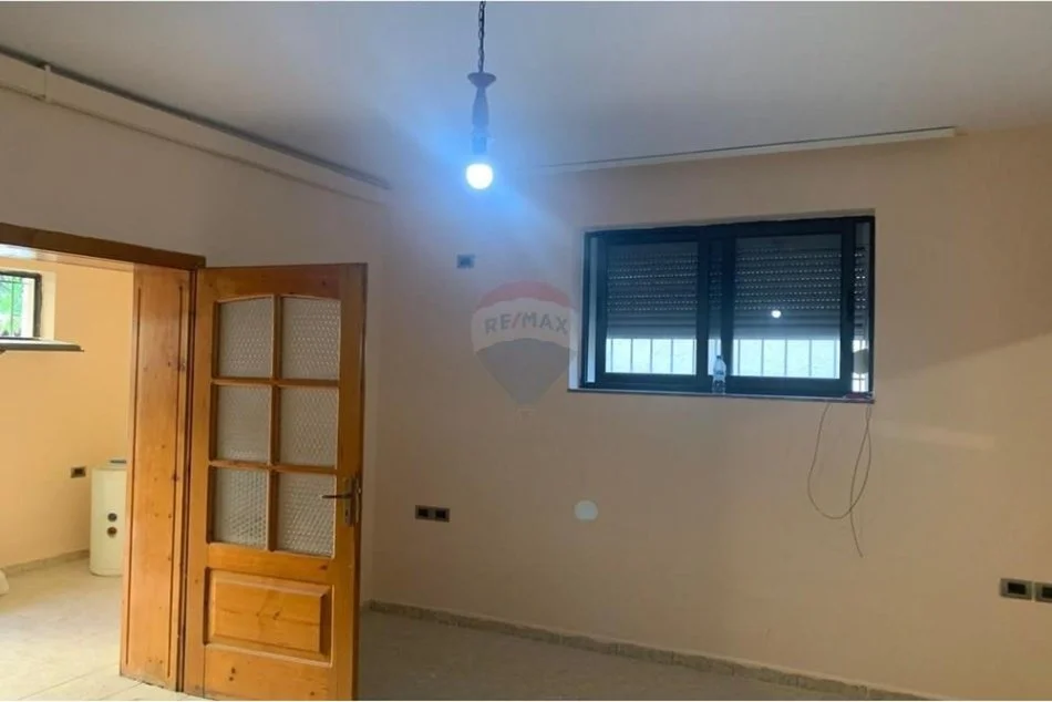 Tirane, jepet me qera apartament 2+1 Kati 0, 62 m² 450 € (sabaudin gabrani)