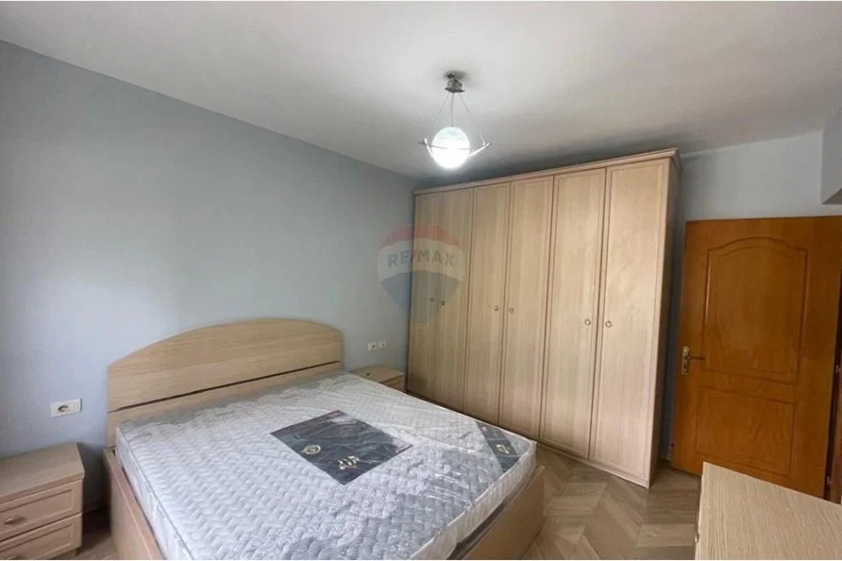 Tirane, jepet me qera apartament 1+1 Kati 4, 60 m² 450 € (rruga e elbasanit)