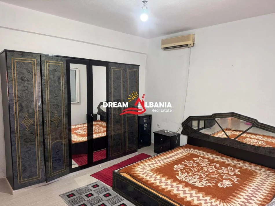 Tirane, jepet me qera apartament 3+1 Kati 1, 150 m² 500 € (tek Kodra e Priftit , prane Universitetit Europian)