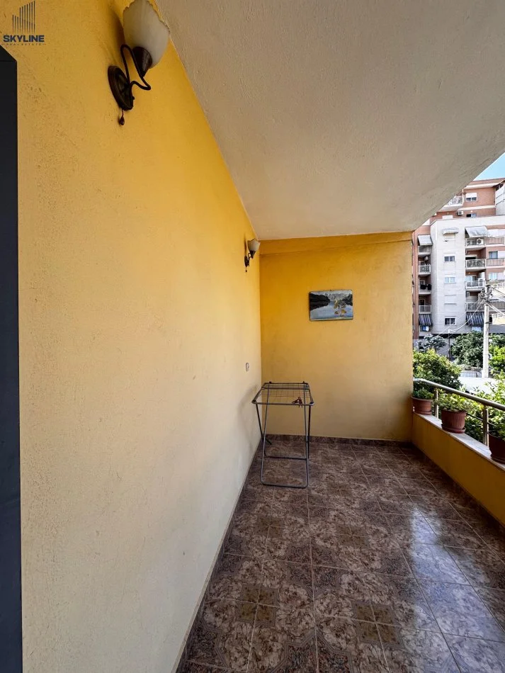 Tirane, jepet me qera apartament 3 Katshe Kati 3, 270 m² 1.800 € 