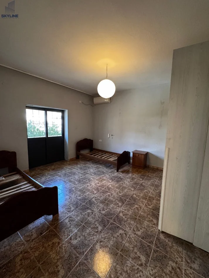 Tirane, jepet me qera apartament 3 Katshe Kati 3, 270 m² 1.800 € 