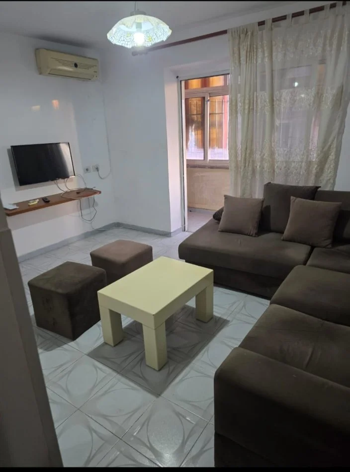 Tirane, shitet apartament 1+1+Aneks+Ballkon Kati 2, 56 m² 80.000 € (Rruga e Dibres, Rajoni nr.4)