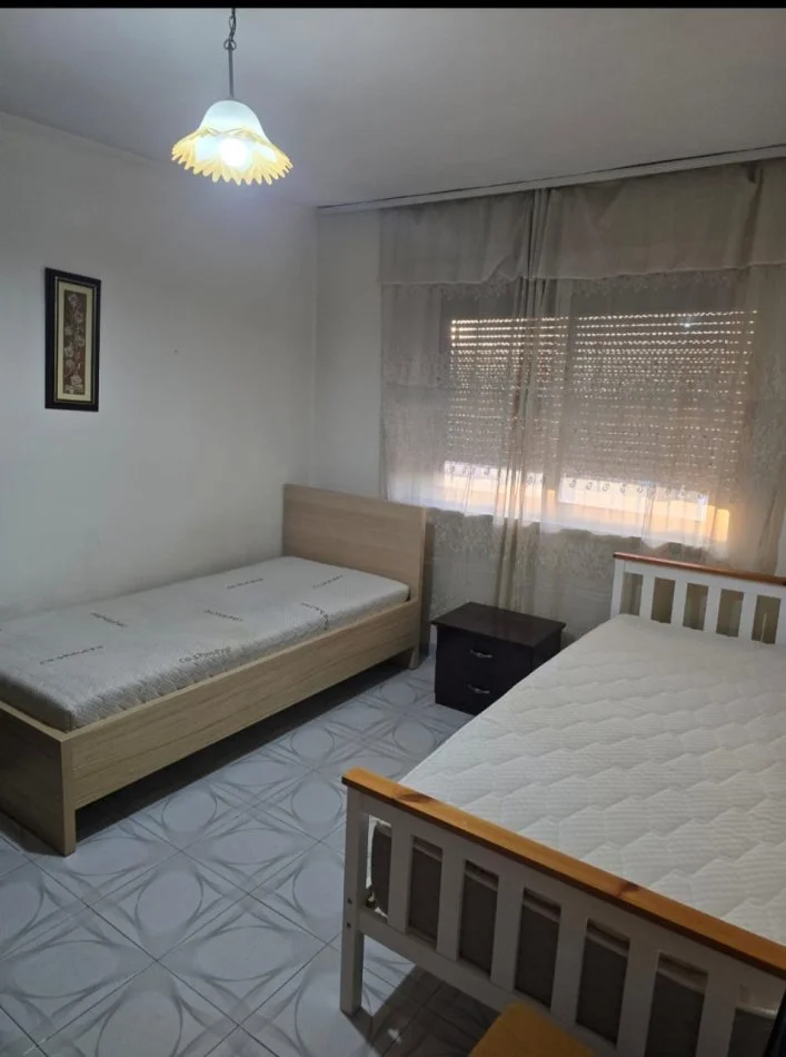 Tirane, shitet apartament 1+1+Aneks+Ballkon Kati 2, 56 m² 80.000 € (Rruga e Dibres, Rajoni nr.4)