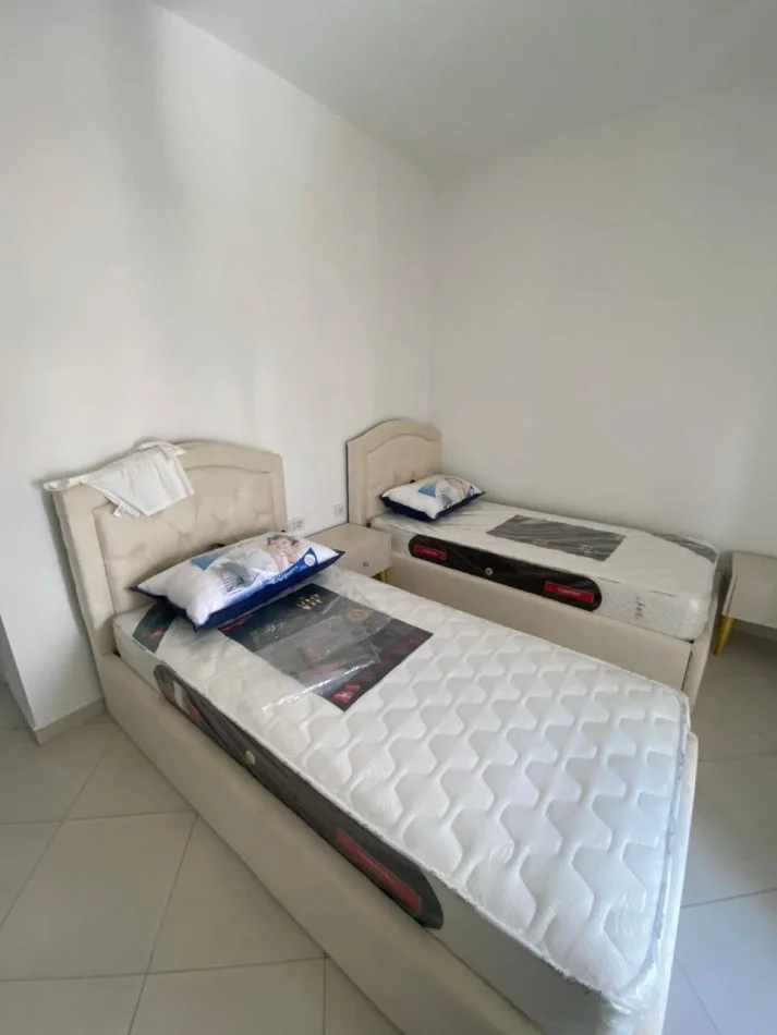 Tirane, jap me qera apartament 2+1+Ballkon Kati 6, 85 m² 700 € (rruga Karl Gega)