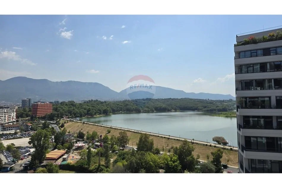 Tirane, jepet me qera apartament 2+1+Aneks+Ballkon Kati 2, 101 m² 1.000 € 