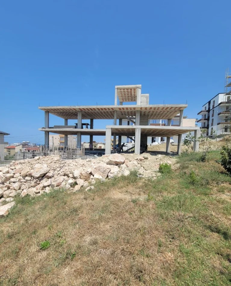 Golem, shitet Vile 4+1+Aneks+Ballkon Kati 3, 843 m² (Golem,Kavaje)