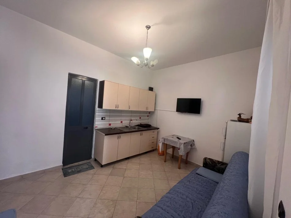 Tirane, jepet me qera apartament 1+1 Kati 1, 60 m² 310 € (hysen loci)