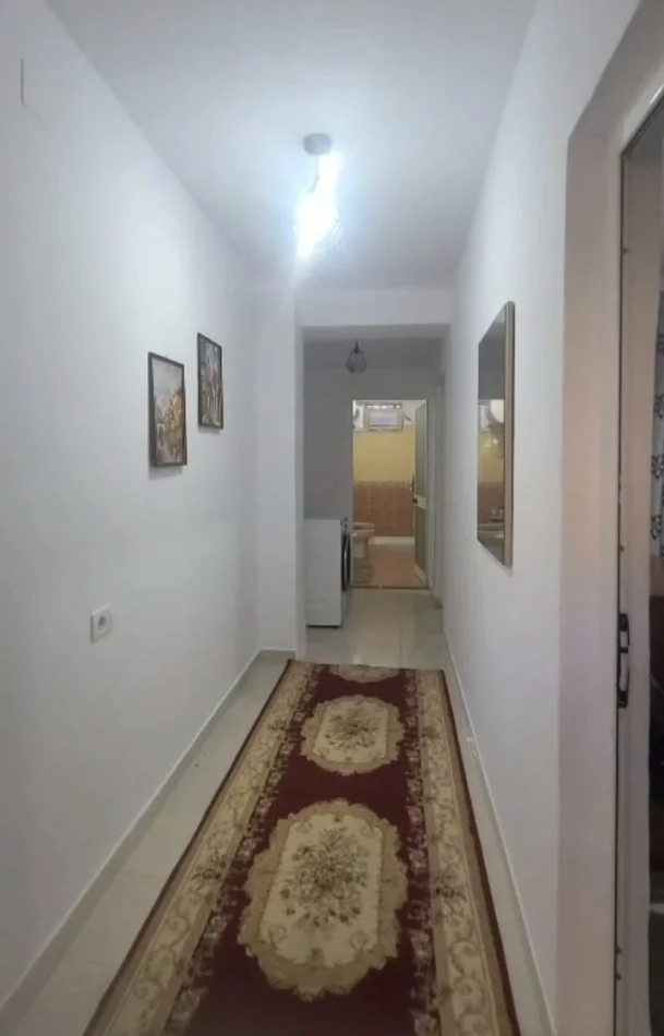 Tirane, jepet me qera apartament 2+1+Ballkon Kati 1, 100 m² 620 € 