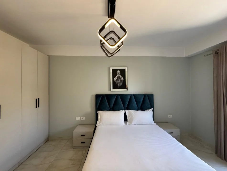 Tirane, jepet me qera apartament 1+1+Ballkon Kati 3, 70 m² 750 € (Kompleksi Olimpiku)