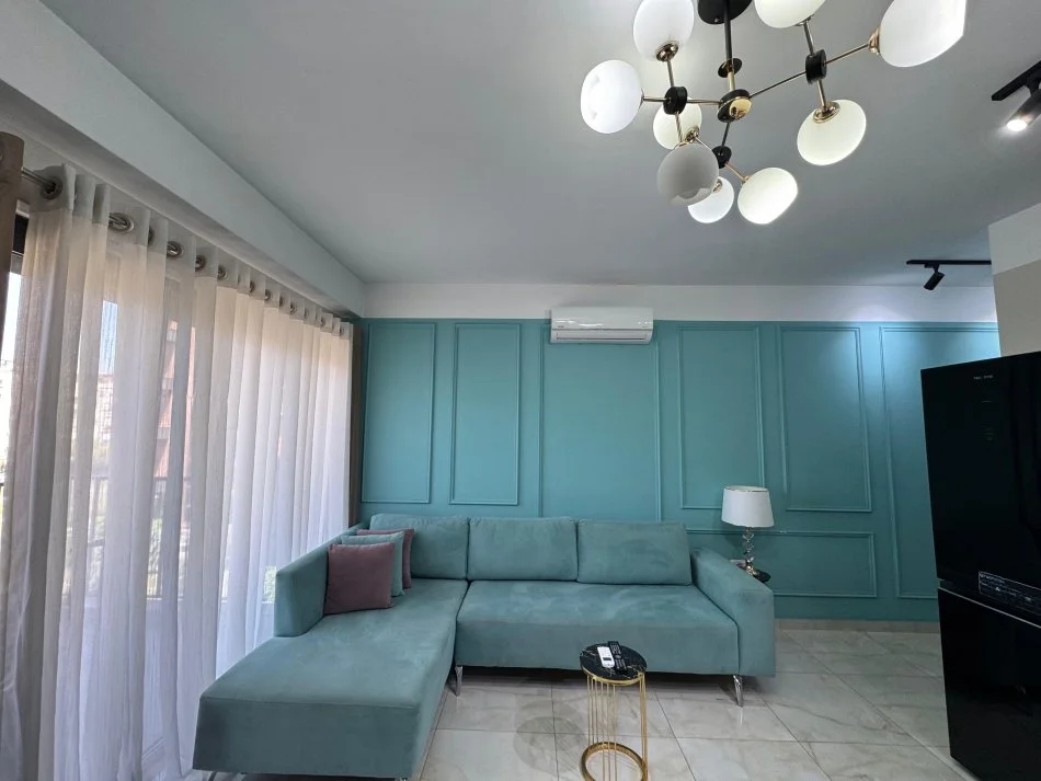 Tirane, jepet me qera apartament 1+1+Ballkon Kati 3, 70 m² 750 € (Kompleksi Olimpiku)