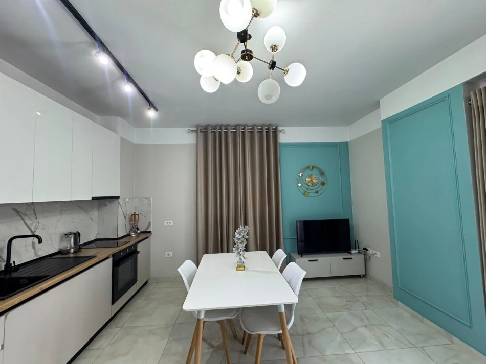 Tirane, jepet me qera apartament 1+1+Ballkon Kati 3, 70 m² 750 € (Kompleksi Olimpiku)