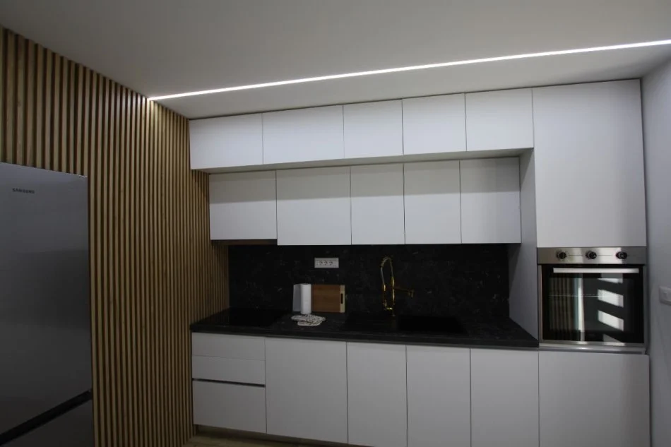 Me Qera : Garsoniere📍21 Dhjetori (Prane Vodafone) - 550€ - Sp.35m² - 100% e Re✨