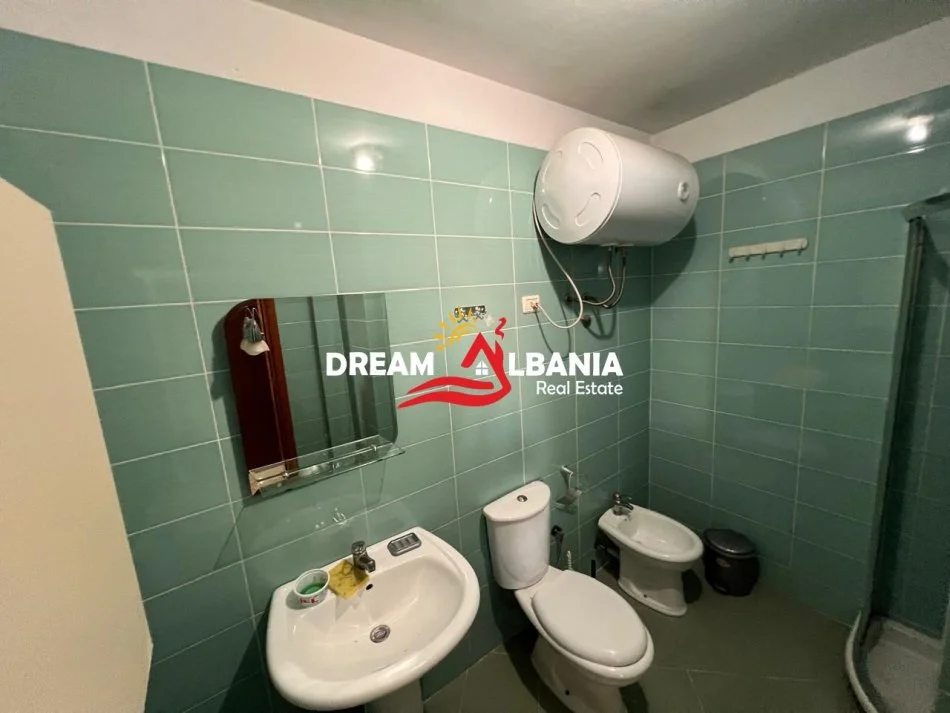 Tirane, jepet me qera apartament 1+1 Kati 6, 80 m² 500 € (ne Qender te Tiranes tek Selvia)