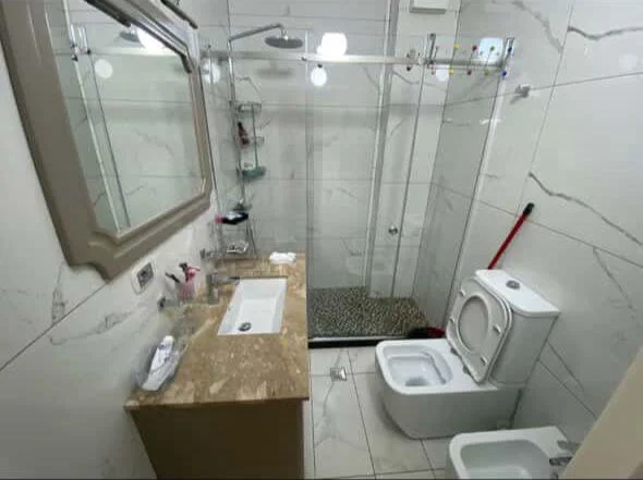 Tirane, jepet me qera apartament 2+1 Kati 3, 110 m² 800 € (Don Bosko)