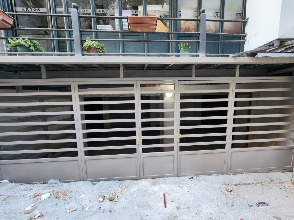 Shitet Ambient / Magazinë ( pas ish UET-së - bar Fame ) kat. -1 | Sip 319 m² 220.000€