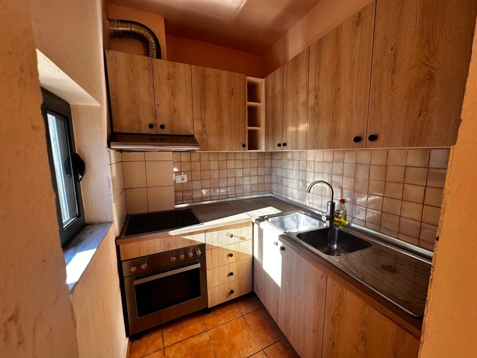 Tirane, jepet me qera 2+1 Kati 3, 90 m² 500 € (Rruga Ibrahim Kodra)