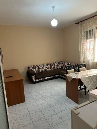 Tirane, jepet me qera apartament 1+1+Aneks Kati 2, 70 m² 500 € (Mine peza)