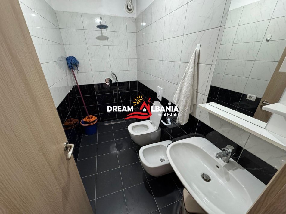 Tirane, shitet apartament 2+1 Kati 6, 93 m² 164.000 € (Rruga Kavajes, prane Amerikan 3)