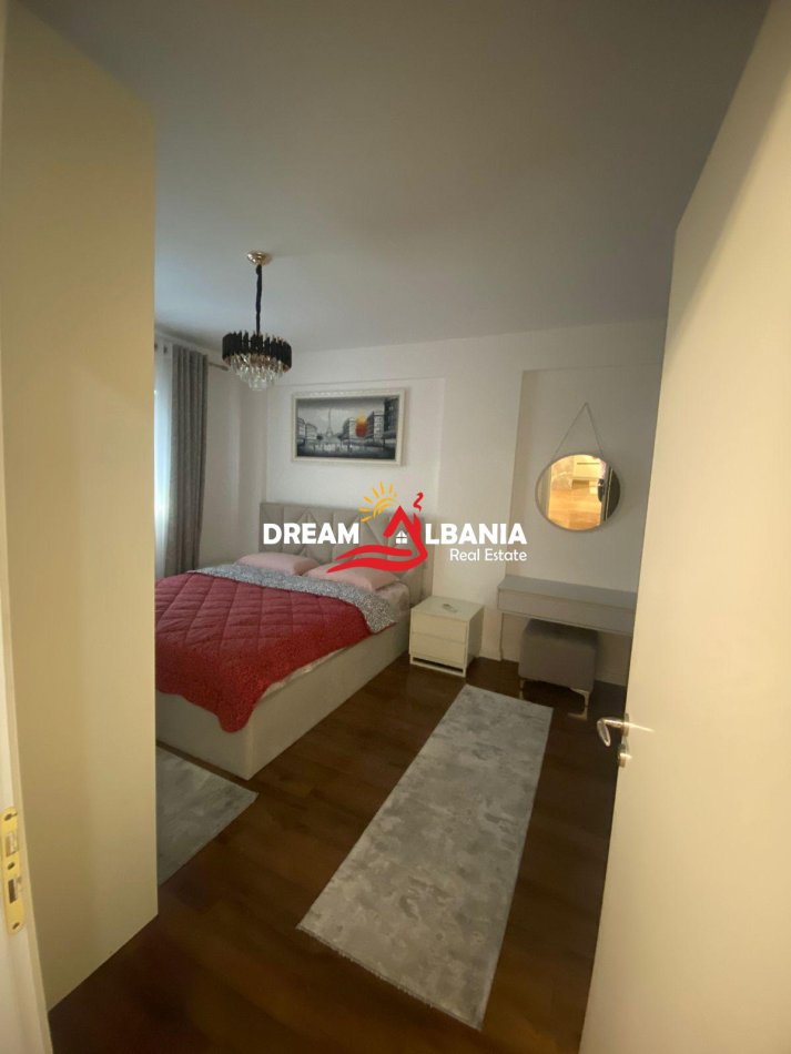 Tirane, shitet apartament 2+1 Kati 4, 93 m² 205.000 € (liqeni i thate)