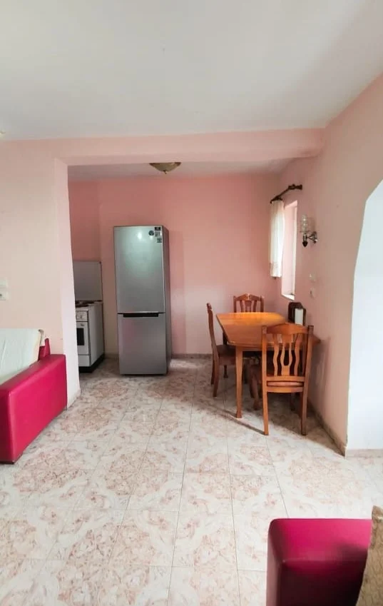 Tirane, jepet me qera apartament 2+1 Kati 4, 75 m² 450 € (RRUGA KARL GEGA)