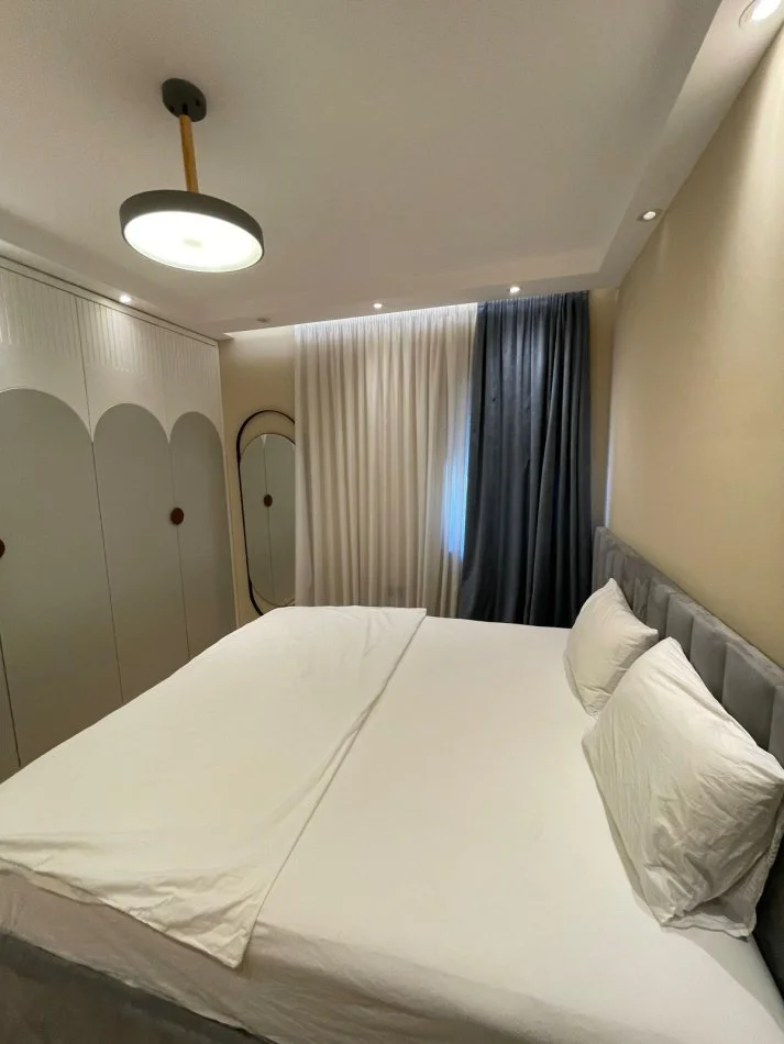 Tirane, jepet me qera apartament 2+1 Kati 6, 90 m² 1.000 € (Rruga e Kosovareve)