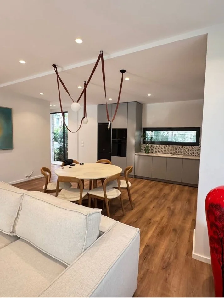 Durres, shitet Vile 2 Katshe Kati 2, 176 m² 840.000 € (gjiri i lalzit)